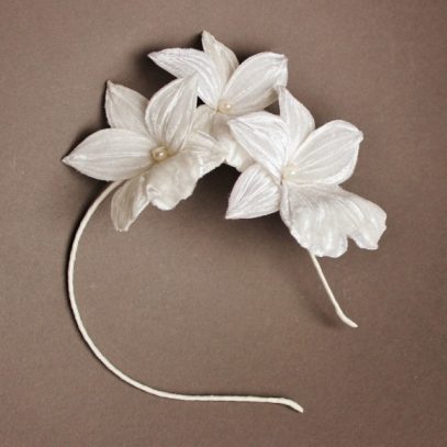white orchid headband 2 (800x772)