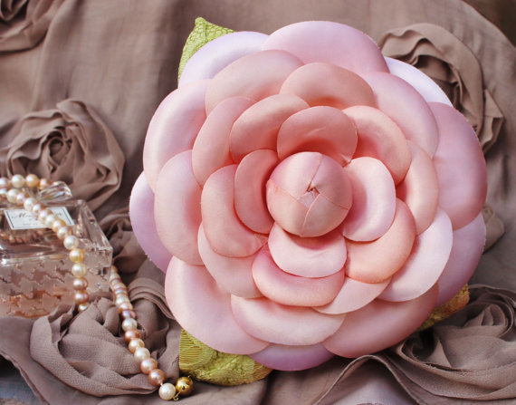 Chanel camellia - PresentPerfect Creations  ART FLOWERS - Translating  Nature into Fashion