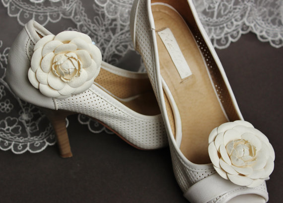 White flower shoe clips, leather shoe clips - PresentPerfect Creations