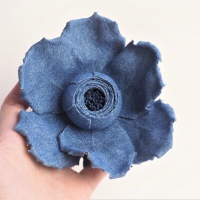 denim flower brooch