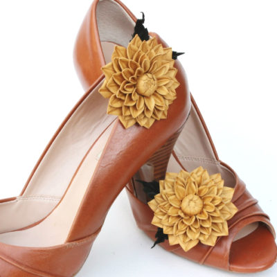 leather flower shoe brooches