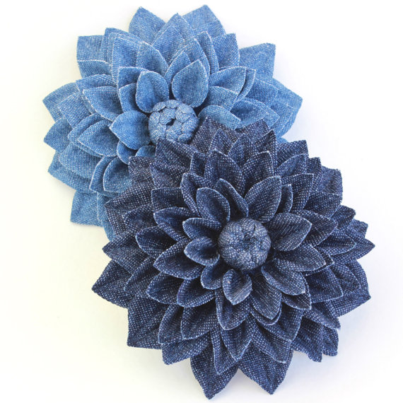 denim flower brooch