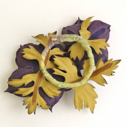 lilac leather anemone brooch back (500x499)