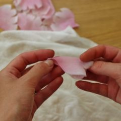 shaping fabric flower petals without the use of tools 8
