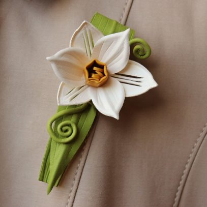 leather daffodil brooch