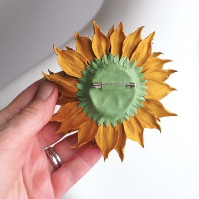 new leather sunflower pin back 900