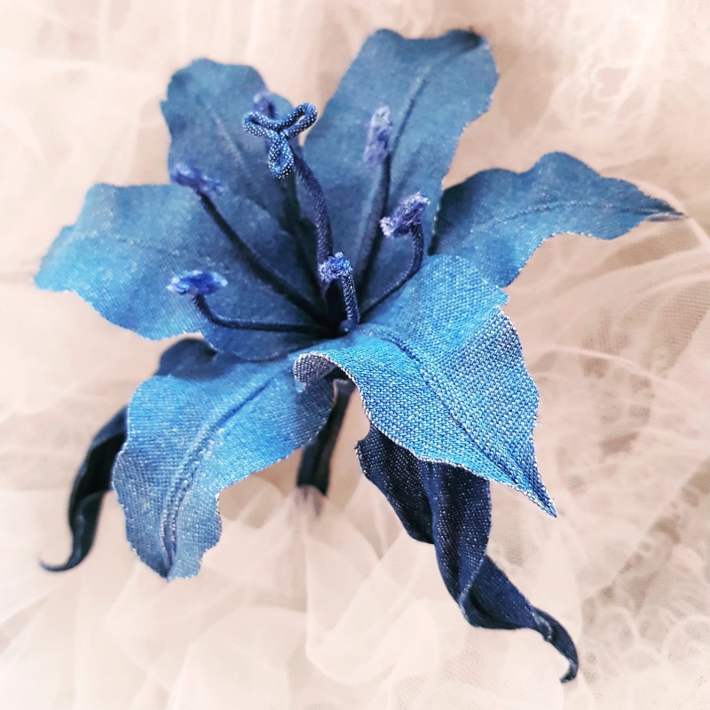 Jeans best sale cloth flower