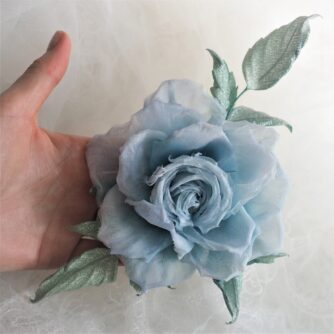 organza blue rose front