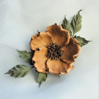 leather wild rose brooch in bescotti 800