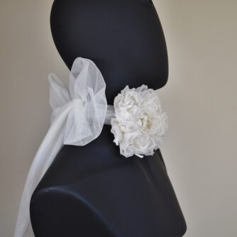 white rose choker side