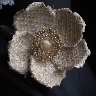 golden tweed brooch 800