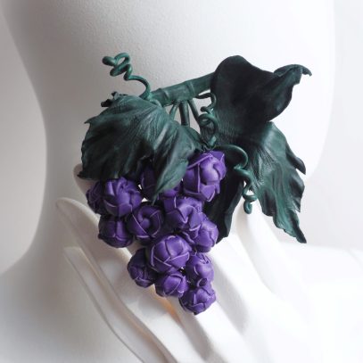 leather grape bunch brooch SQ (1) 800
