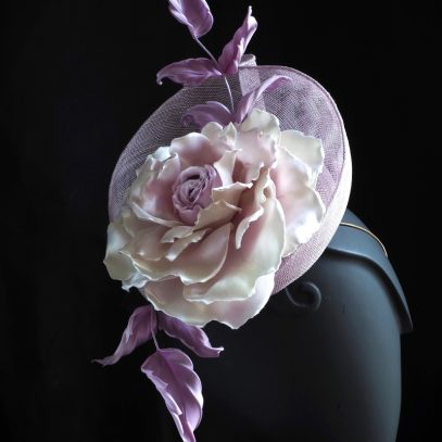 Floral Overspill hat in lilac side 800